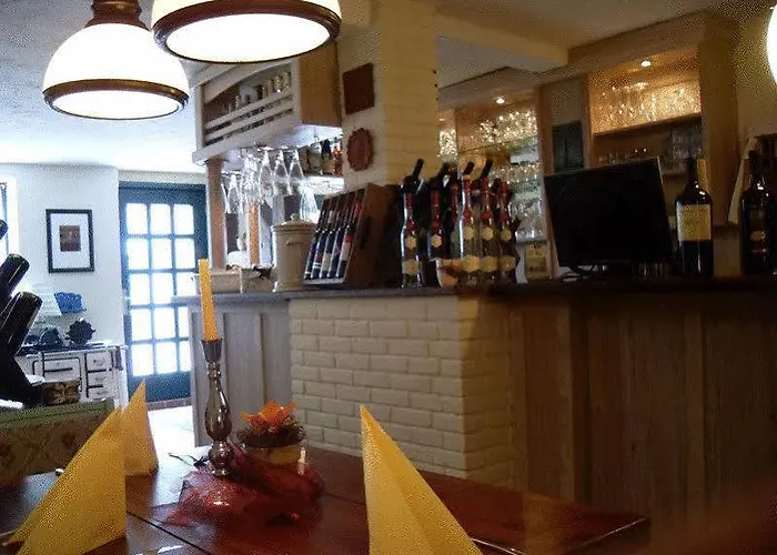 祖姆施威登阔尼格酒店 3* Gadebusch